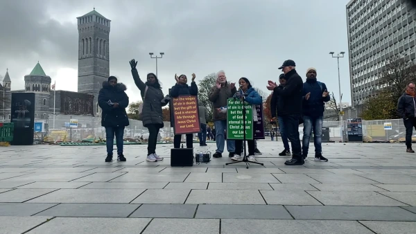 shiji and friends.webp